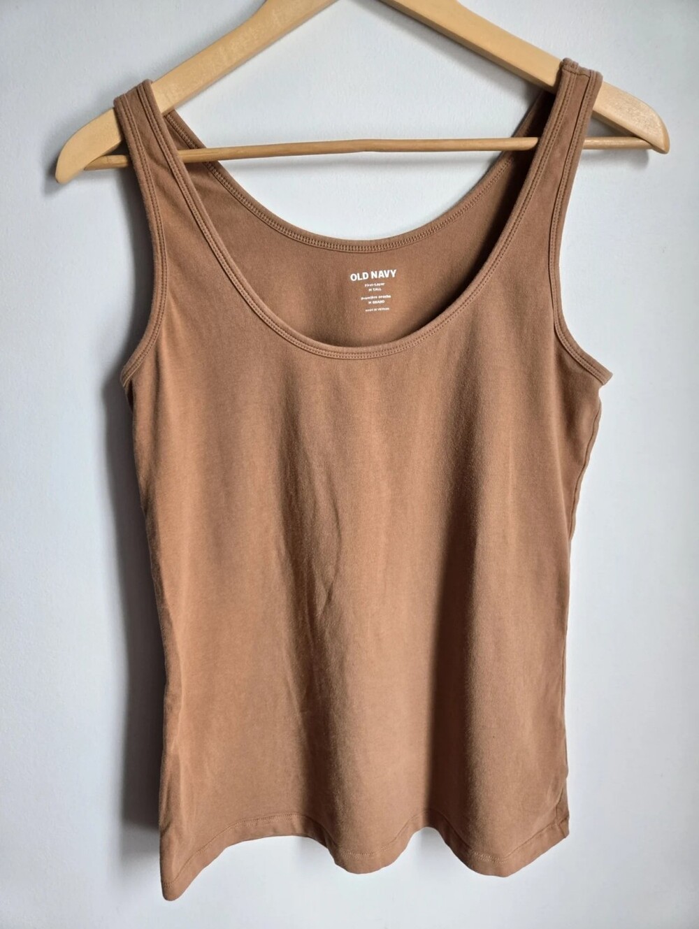 OLD NAVY Women's Tan Scoop Neck Tank Top